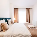 Herastrau Phoenicia With Free Parking