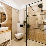 Herastrau Phoenicia With Free Parking * Bukarest