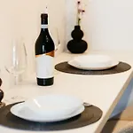 Lejlighed Herastrau Phoenicia With Free Parking Bukarest