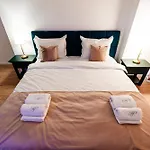 Herastrau Phoenicia With Free Parking Апартаменты Бухарест
