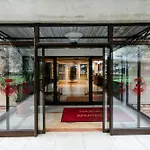Herastrau Phoenicia With Free Parking Апартаменты *